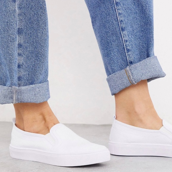 ASOS Shoes - NWT ASOS DESIGN Womens Dotty Slip On Sneaker Shoes White Plimsolls Sz. 7